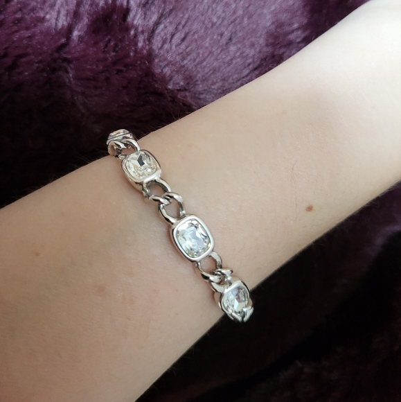 Vintage Swarovski Tennis Bracelet! - Picture 3 of 11